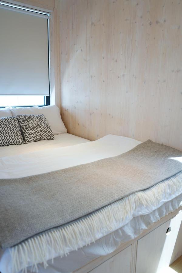 Boutique Style Eco-Beachhouse, Private Jacuzzi Privlaka  Kültér fotó